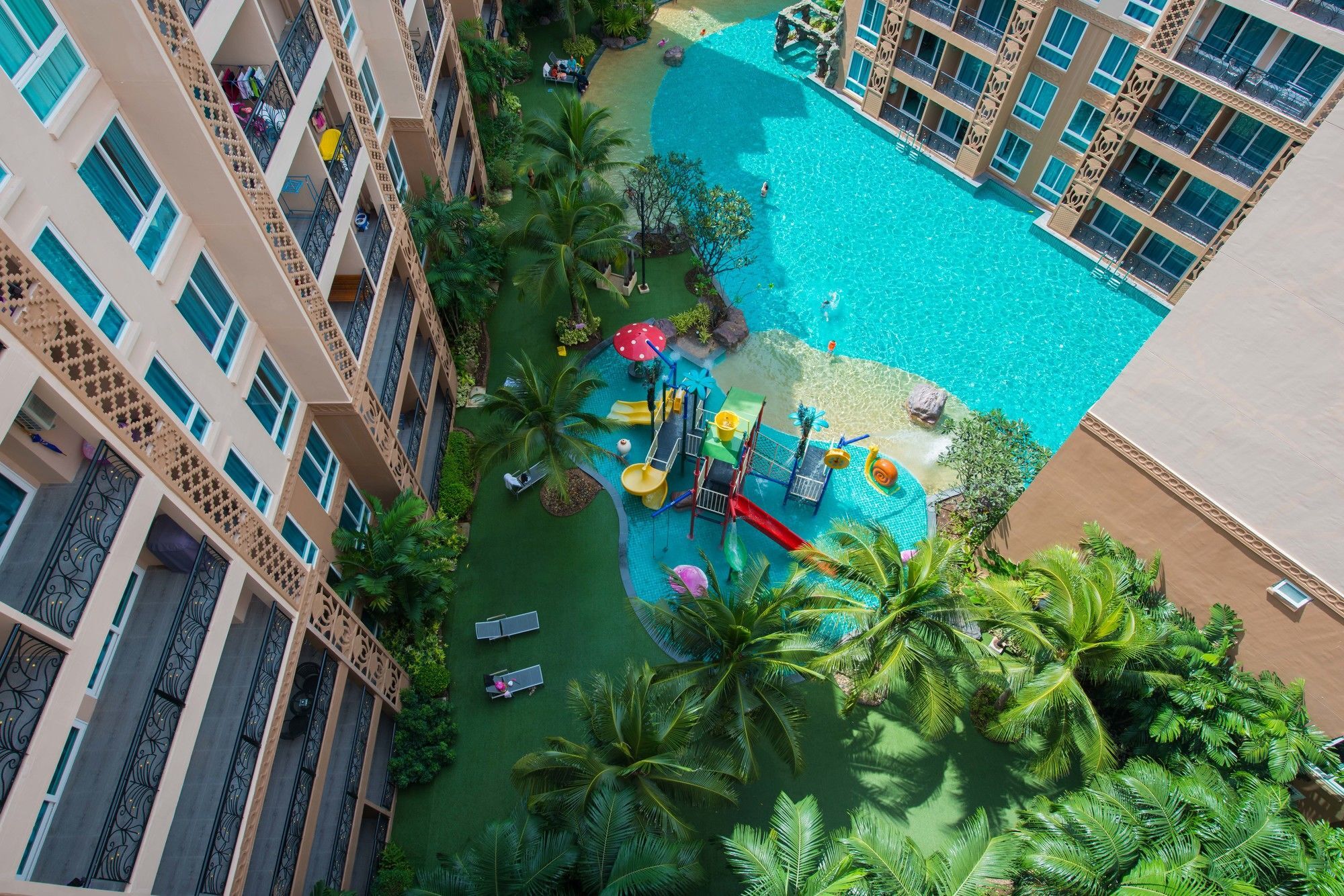 Atlantis Pattaya High Service Csomtien-part Kültér fotó